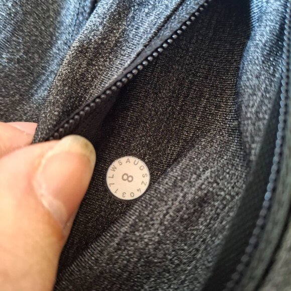 Lululemon Speed Up Tight  Full‑On Luxtreme 28″ Sz 8 - Picture 3 of 9